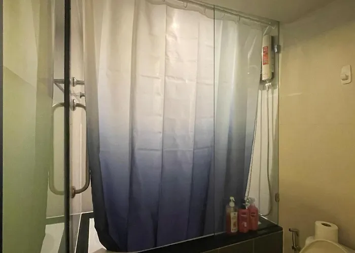 Apartment 4pax Mrt Bts Asoke, Terminal21 *